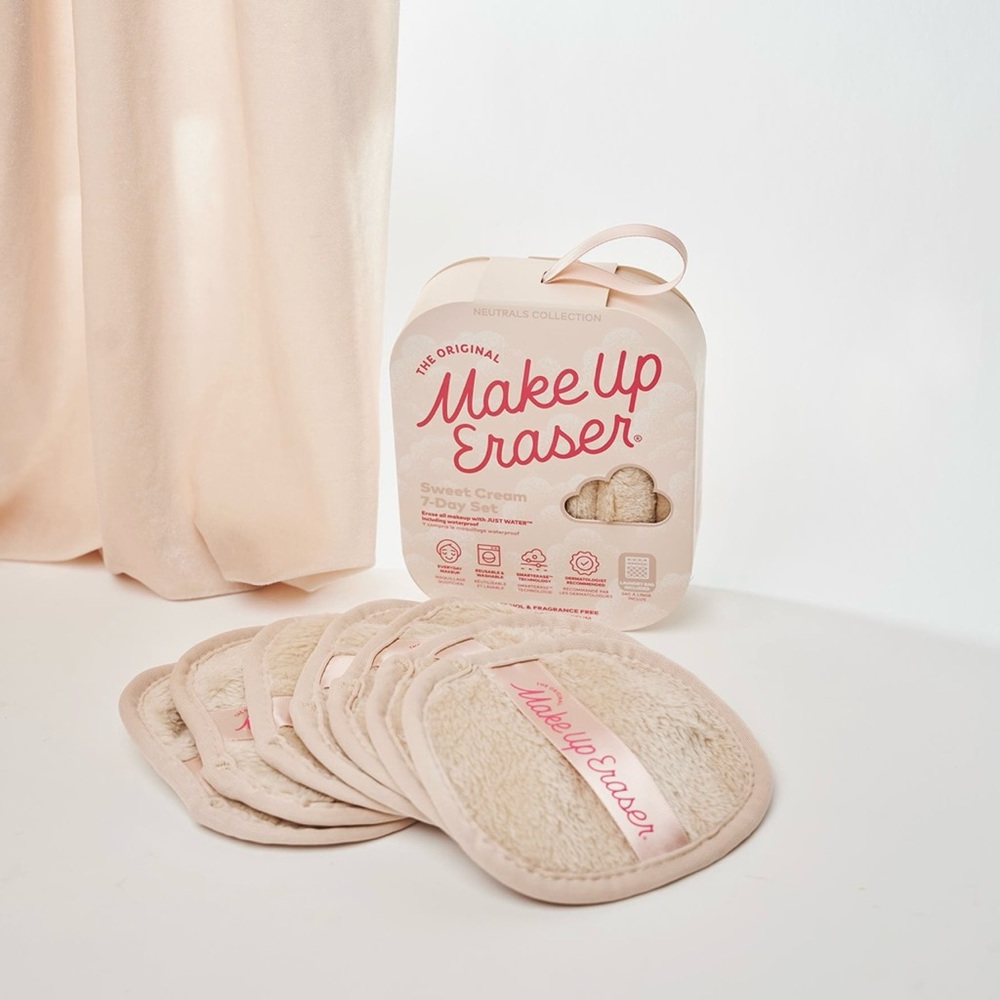 Make up eraser sweet cream set of 7 NWT